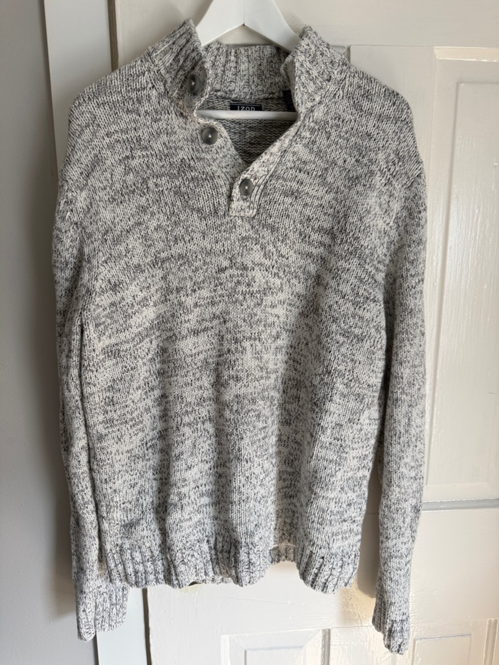 Izod Men's Heather Gray Button Neck Sweater